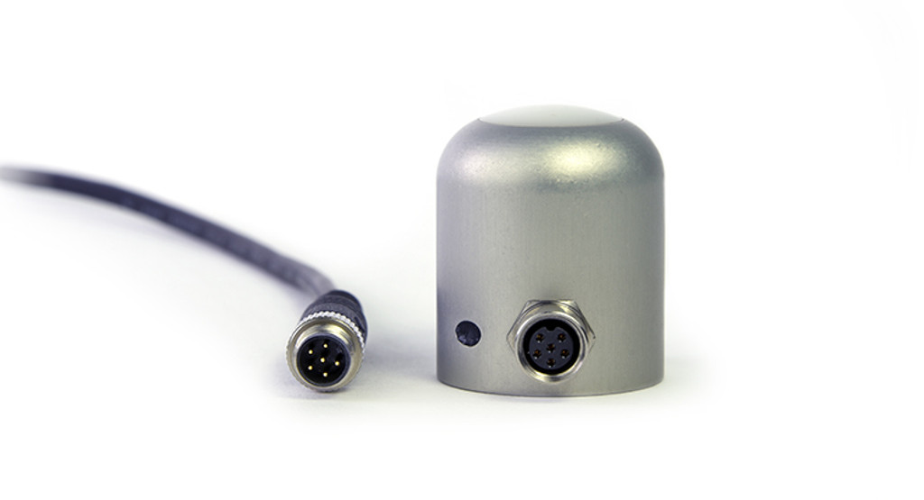 Digital output full-spectrum quantum sensor